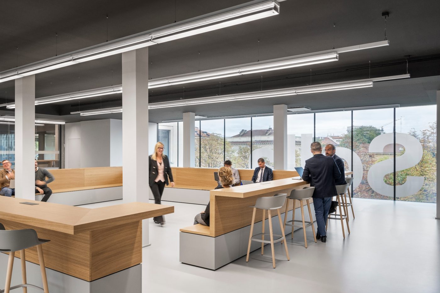 Sella Open Innovation Center: working in a piazza