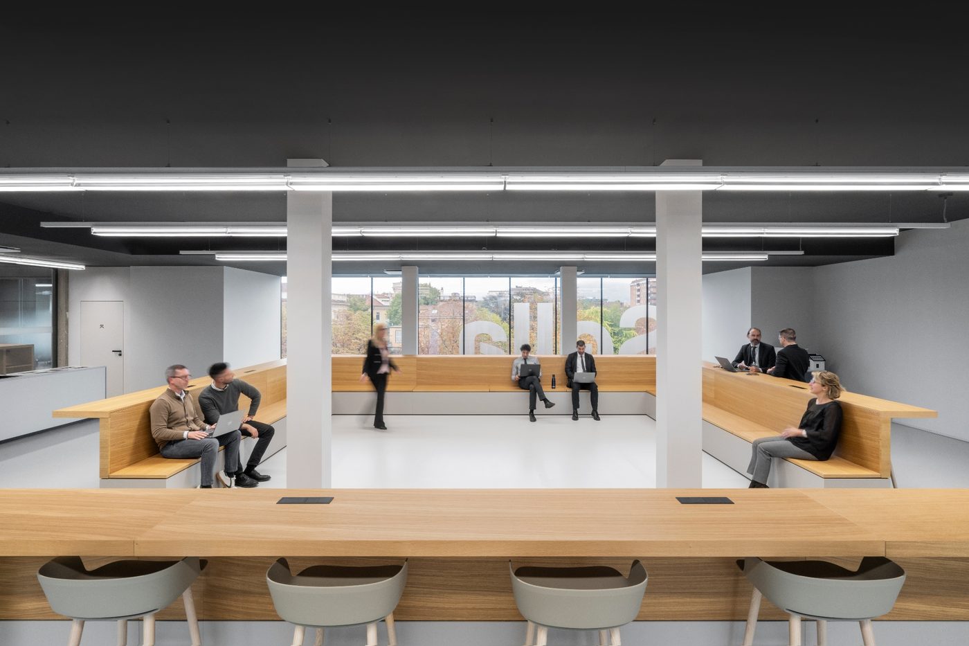 Sella Open Innovation Center: working in a piazza